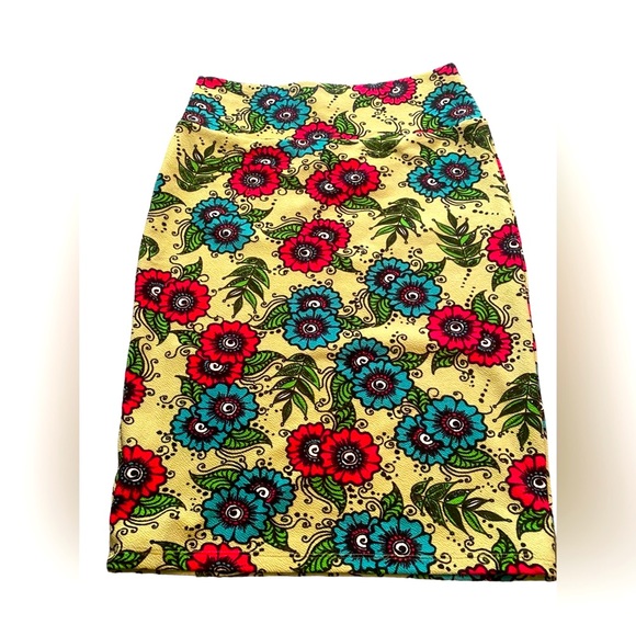 LuLaRoe Dresses & Skirts - Lula Roe Size M skirt